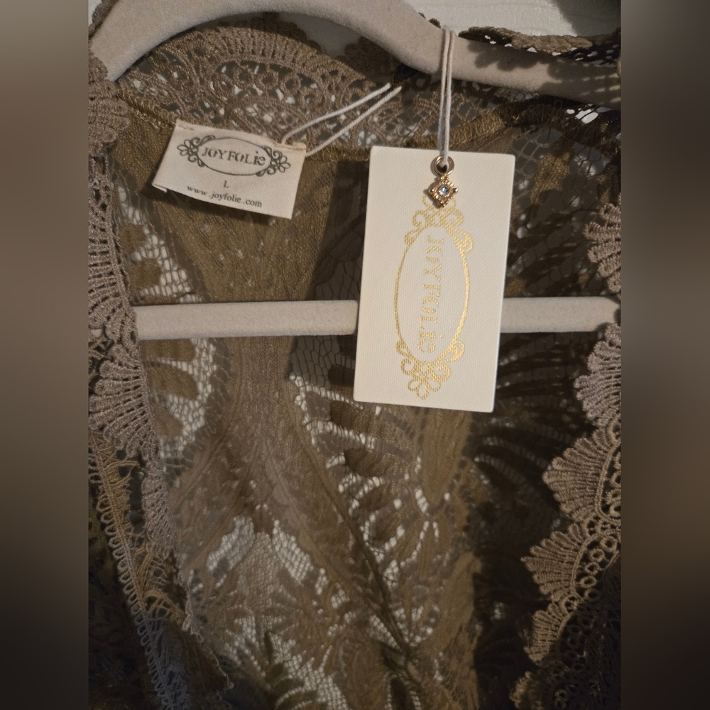 Joyfolie Esme Taupe Kimono NWT